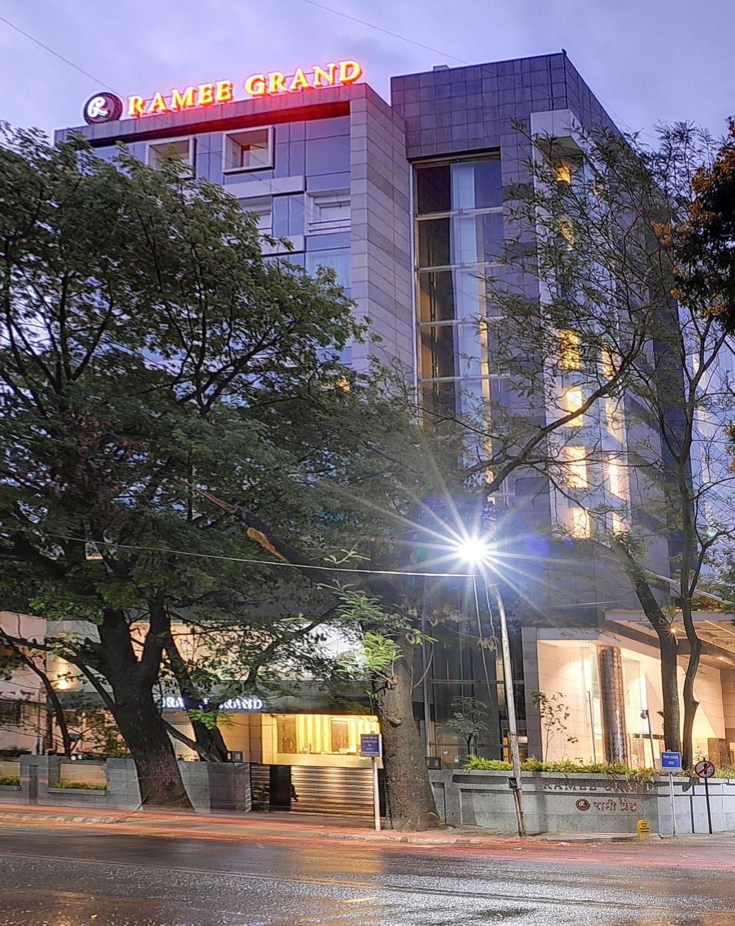 Ramee Grand Hotel And Spa, Pune Exterior photo